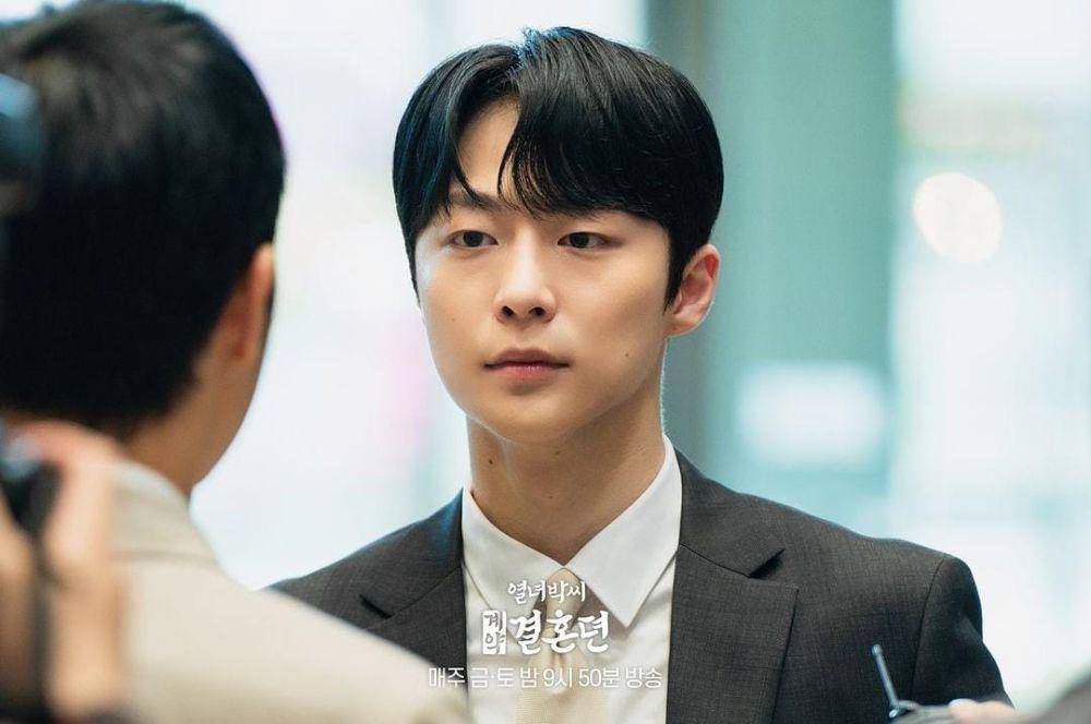 Bae In Hyuk di drama The Story of Park's Marriage Contract (instagram.com/mbcdrama_now)