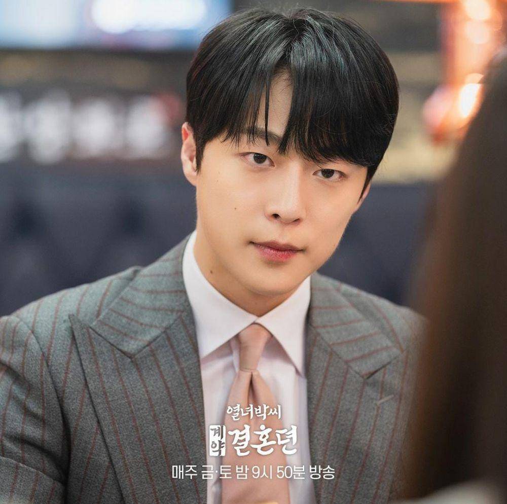 Bae In Hyuk di drama The Story of Park's Marriage Contract (instagram.com/mbcdrama_now)