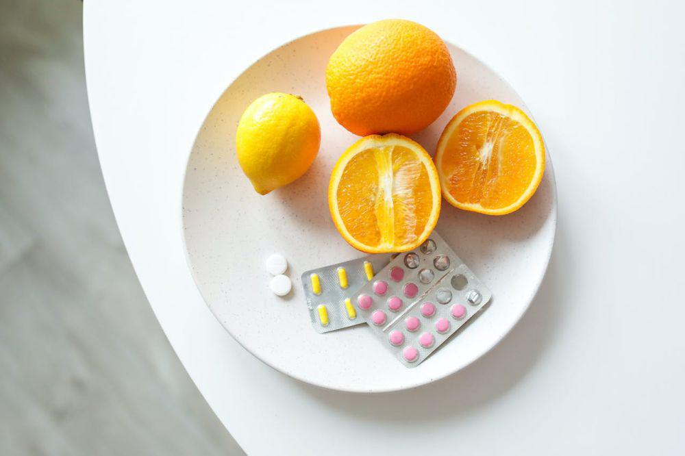 Adakah Obat yang Harus Dikonsumsi Bersama Makanan?