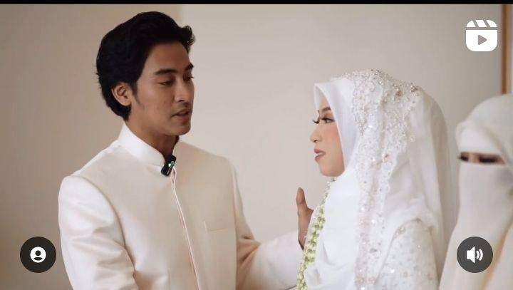 Abidzar bersama sang kakak, Adiba sebelum prosesi akad nikah (Instagram.com/antzcreator)