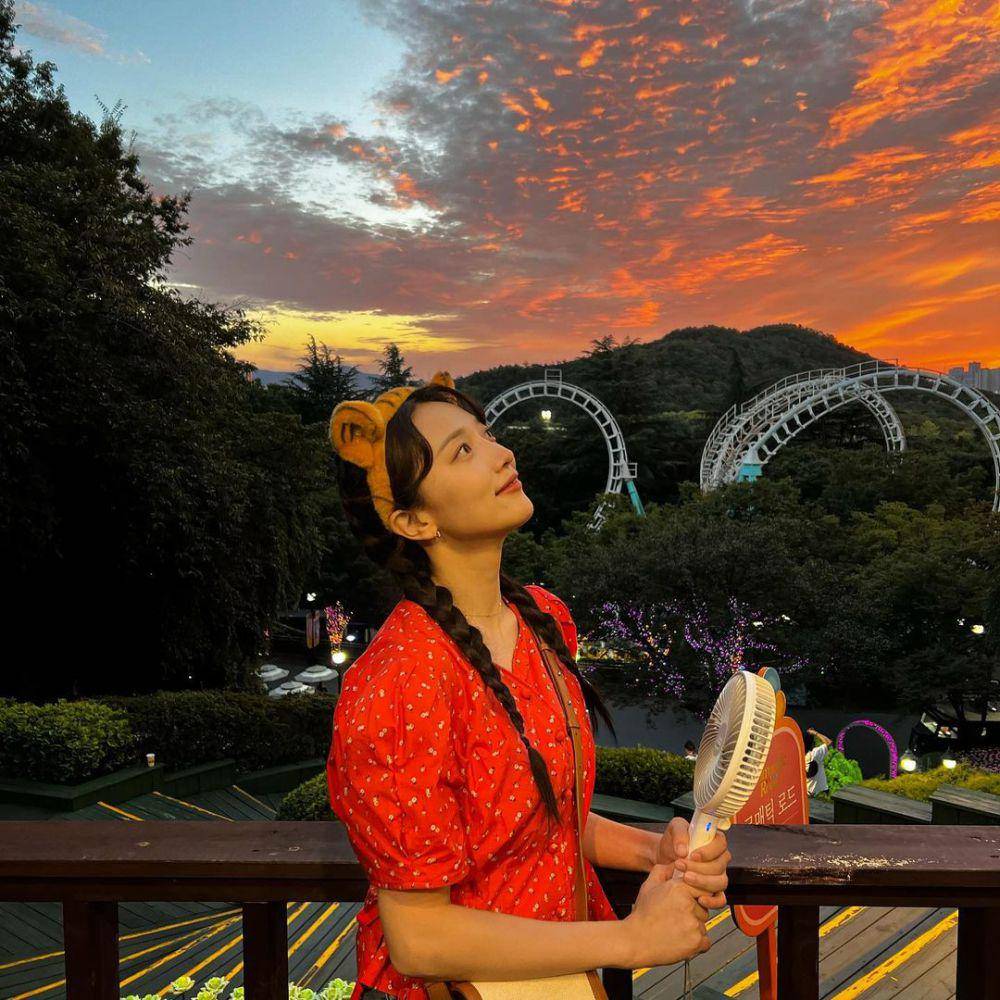 potret keseruan Pyo Ye Jin di balik layar drakor Moon in the Day (instagram.com/yjiinp)