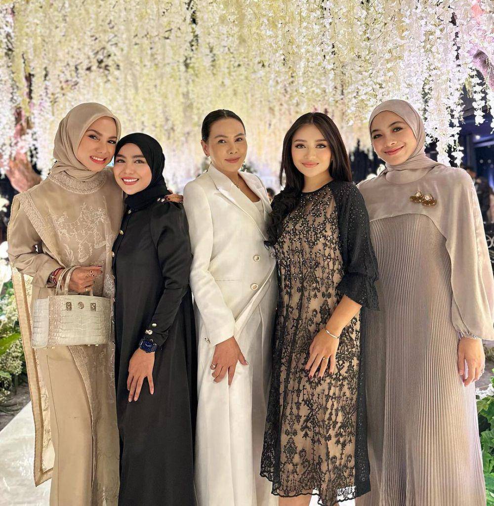 potret Nathalie Holscher di Nikahan Egy dan Adiba (instagram.com/nathalieholscher)