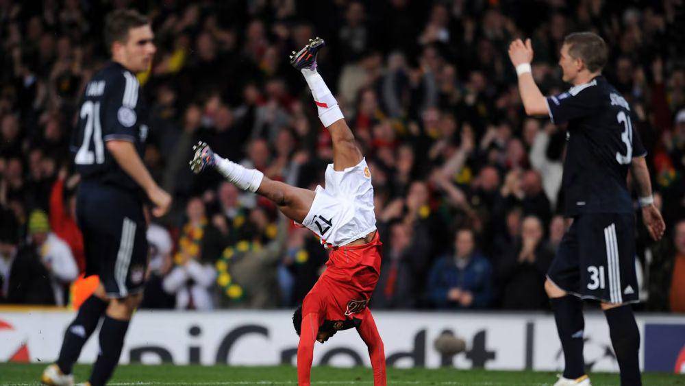 Luis Nani melakukan selebrasi setelah mencetak gol ke gawang Bayern Munich di babak perempat final Liga Champions 2009/2010. (fcbayern.com)