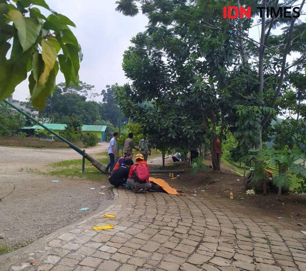 Perempuan Tanpa Identitas Ditemukan Tewas di Sungai Citarum