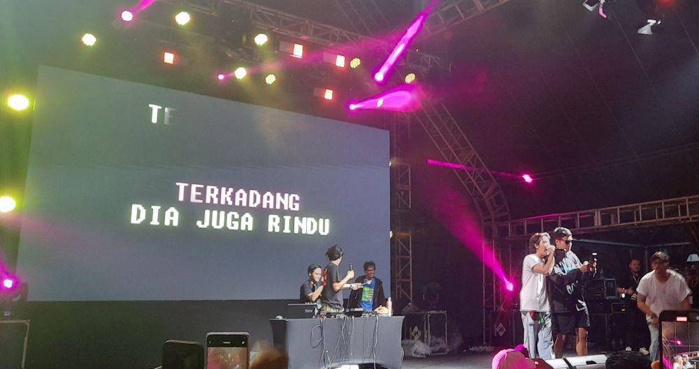 Penampilan Bervakansi bareng Oom Leo dan Iqbaal Ramadhan (IDNTimes/Tisa Ajeng)
