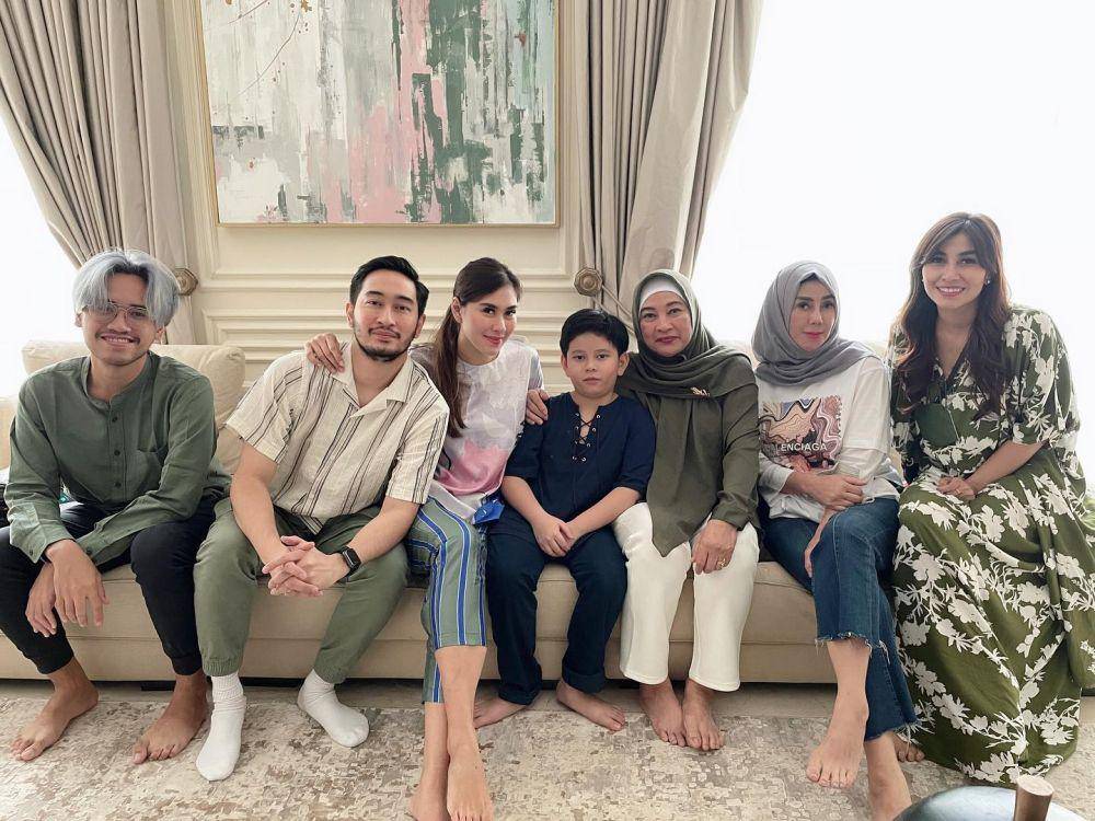 potret kedekatan Jeje dan ibu (instagram.com/amy_r_qanita)