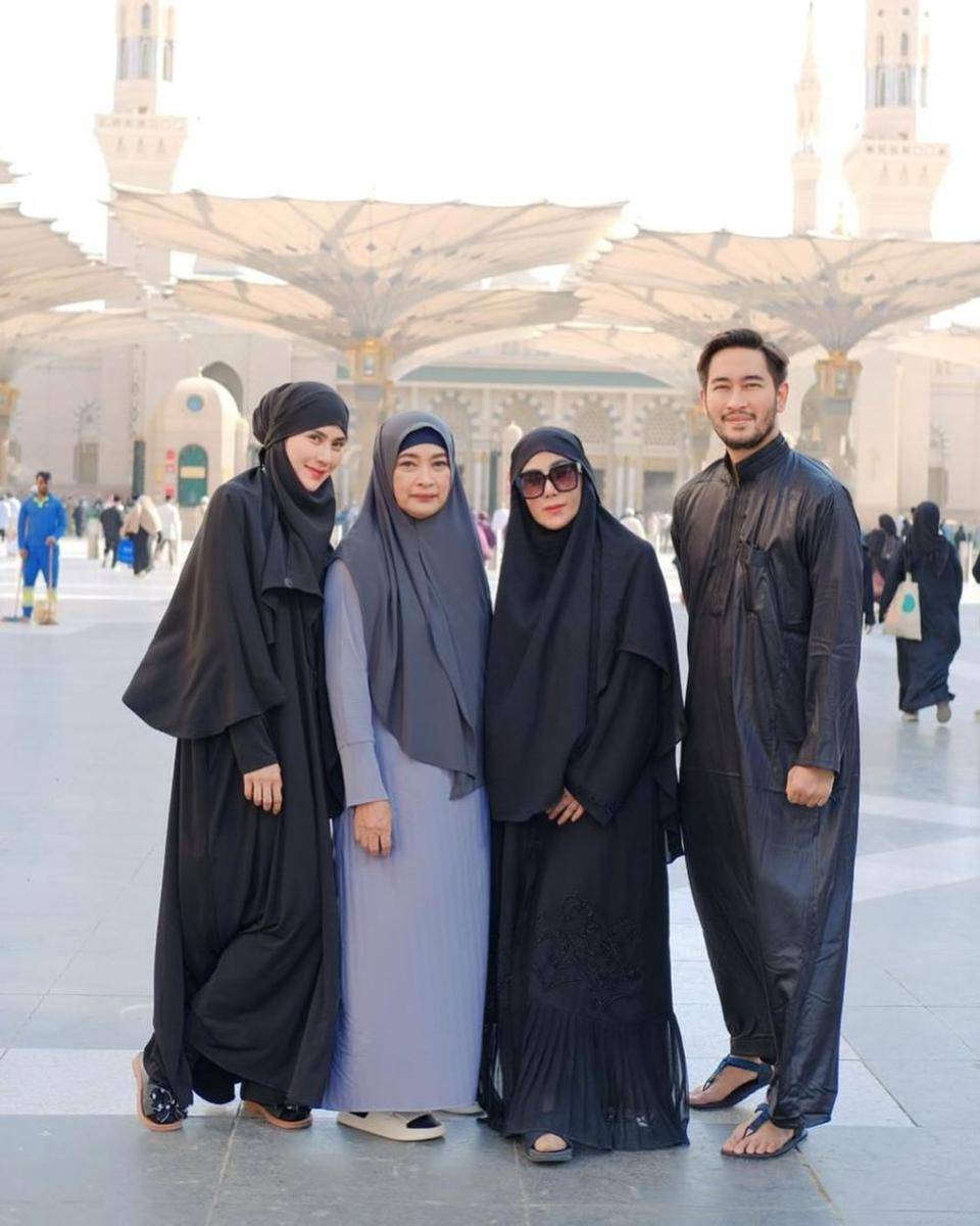 kebersamaan ibunda Jeje dan Amy Qanita (instagram.com/amy_r_qani)