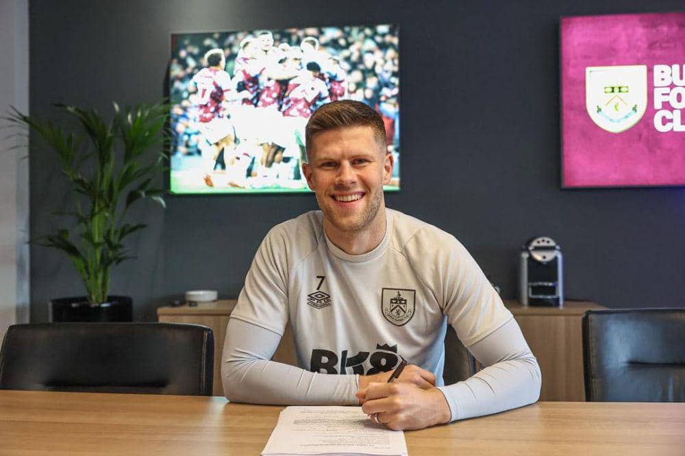 Johann Berg Gudmundsson (instagram.com/johannberggudmundsson)