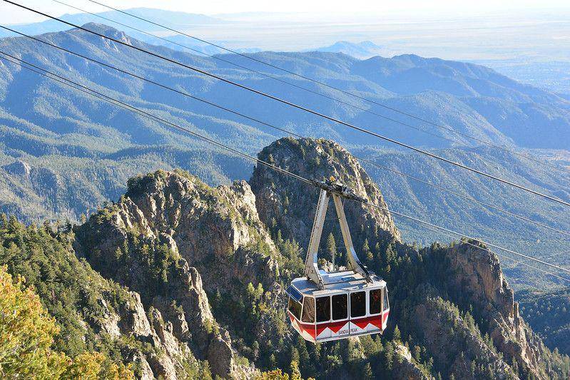 Sandia Peak Tramway (flickr.com/Mike McBey)
