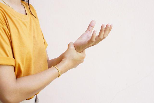 8 Penyebab Benjolan Muncul di Tangan, Mungkinkah Tumor?