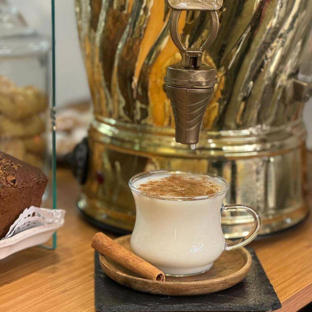Minuman ini banyak dijual di kaki lima Turki (instagram.com/kuzinaartisankuzguncuk)