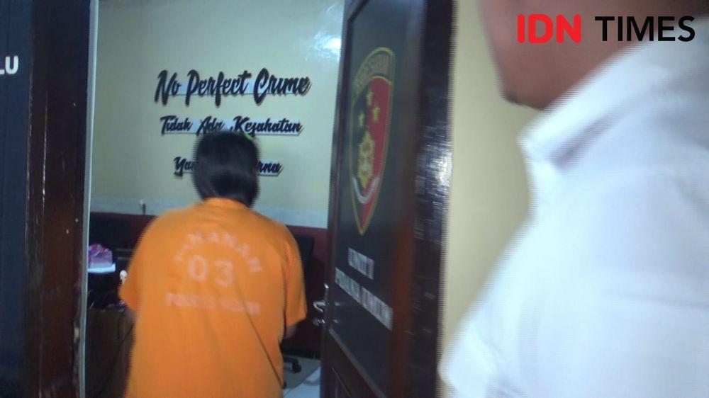 Pelaku berinisial SM (24) ditangkap pada saat mengendarai mobil rental di kawasan Jalan Raya Pacet. Mojokerto/ IDN Times/ Riyanto
