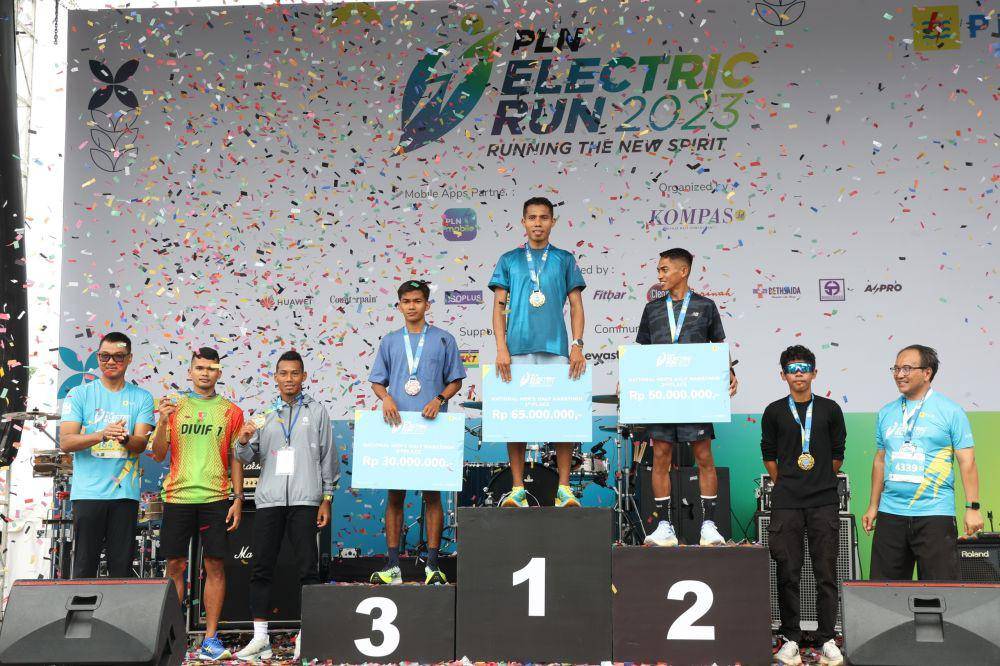 PT PLN (Persero) sukses menggelar PLN Electric Run 2023 yang diikuti 5.000 pelari di Scientia Square Park, Serpong, Tangerang pada Minggu (10/12). (dok. PLN)