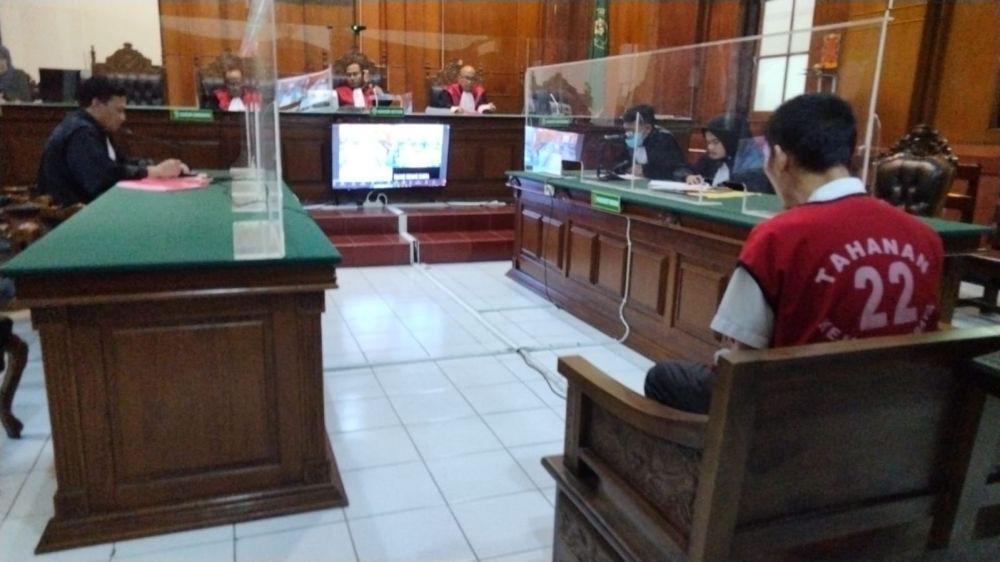 Pembunuh Angeline Mahasiswi Ubaya Dituntut 19 Tahun Penjara