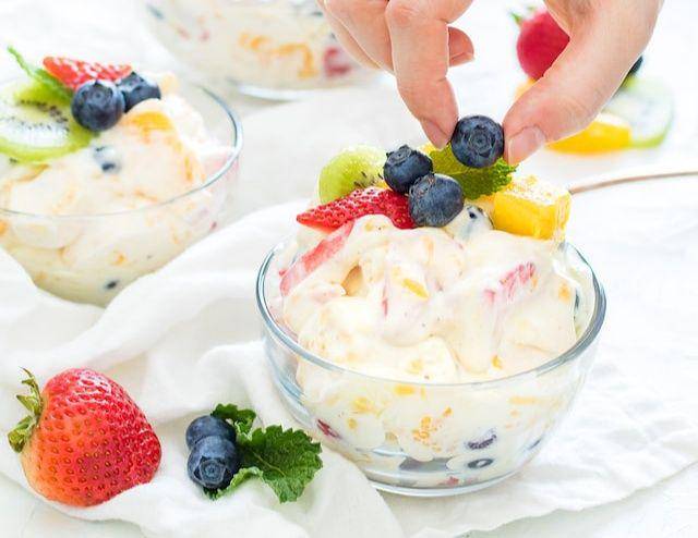 fruit salad (unsplash.com/Dana DeVolk)