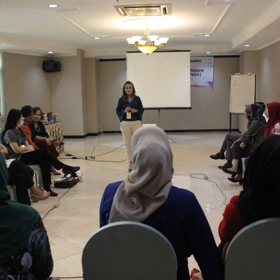 Salah satu program Edu Kadin yang ikut mencerdaskan bangsa.(IDN Times/Dok.Edu Kadin)