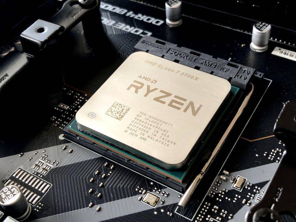 ilustrasi Processor (unsplash.com/Olivier Collet)