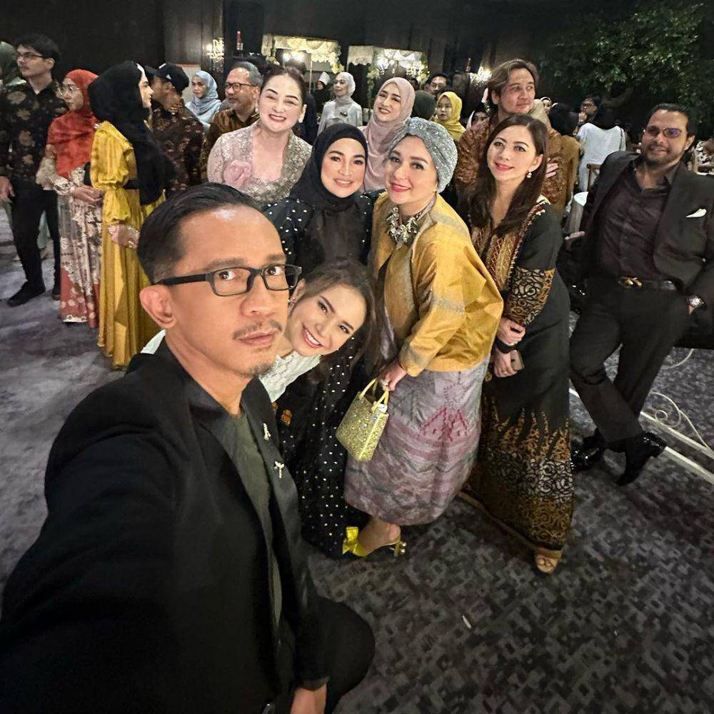 potret Aming, Rossa, dan artis senior di pernikahan Egy dan Adiba (instagram.com/amingisback)
