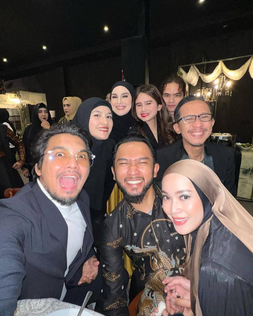 potret Dul dan Tissa Biani hadiri dua pernikahan sekaligus (instagram.com/tissabiani)