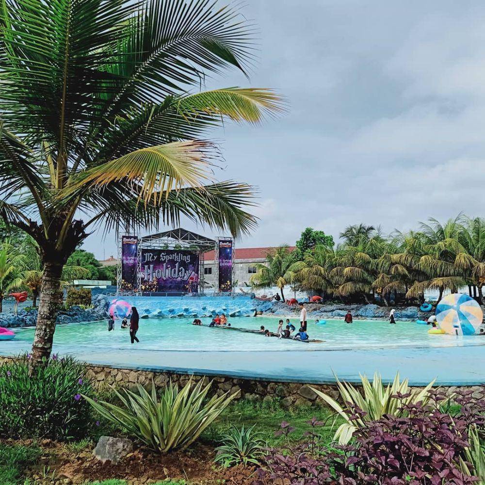 Santa Sea Waterpark Sukabumi (instagram.com/dharatour)