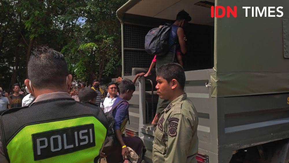 Warga negara asing diduga pengungsi Etnis Rohingya di Aceh. (IDN Times/Mhd Saifullah)