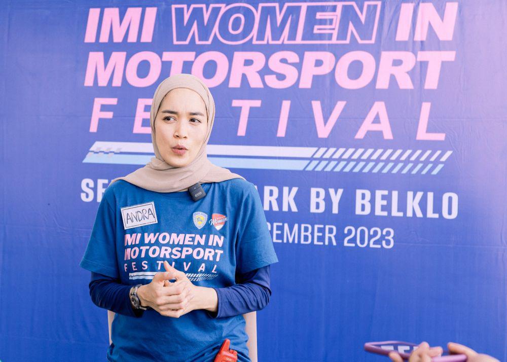 Alexandra Asmasoebrata, Antara Jaga Stamina dan Pembalap Perempuan