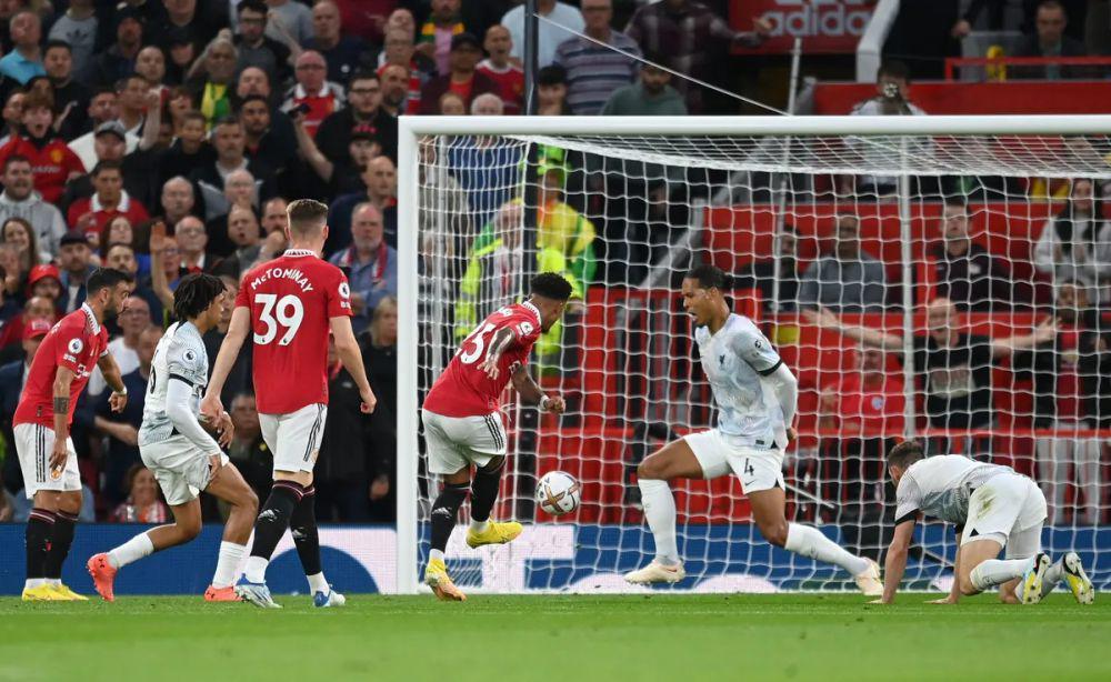 Manchester United melawan Liverpool di Premier League 2022/2023. (premierleague.com)