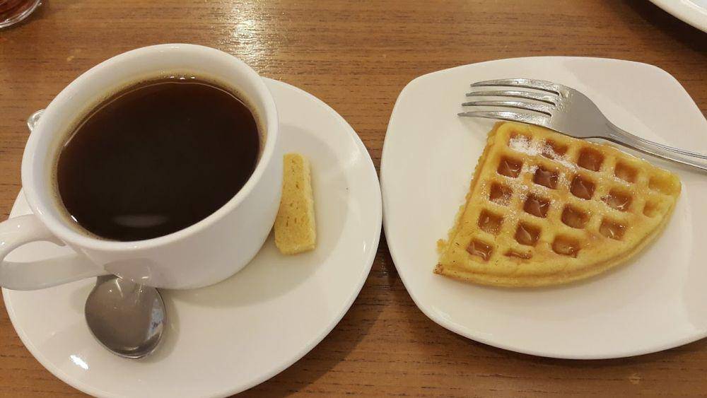 The Coffee Bean & Tea Leaf (google.com/Faradisu)