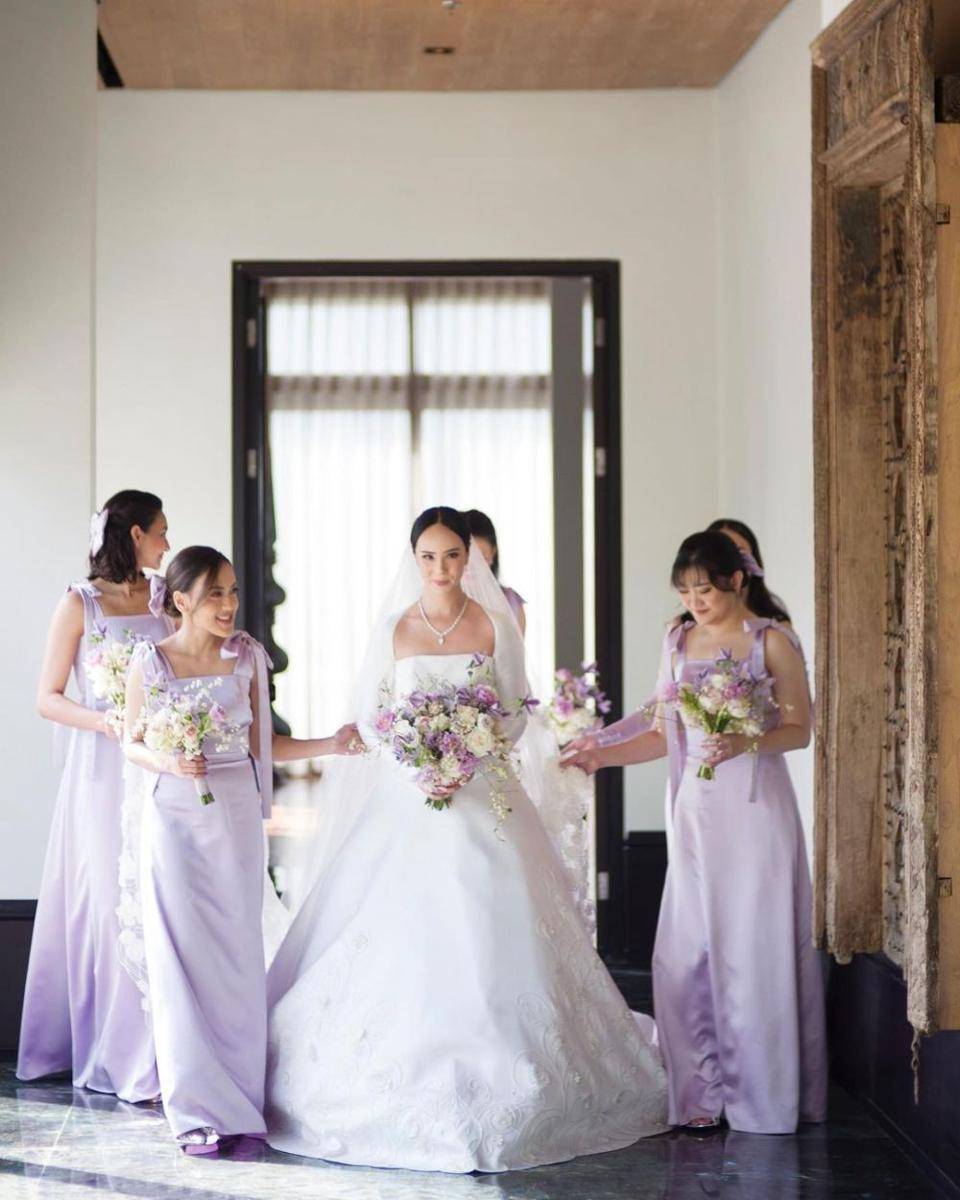 Busana bridesmaid 2023. (instagram.com/pammybowie)