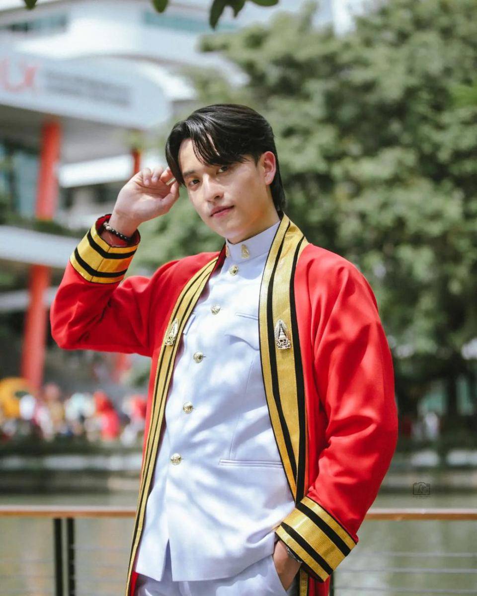 Gap Narongkorn (instagram.com/gap_g_allery)