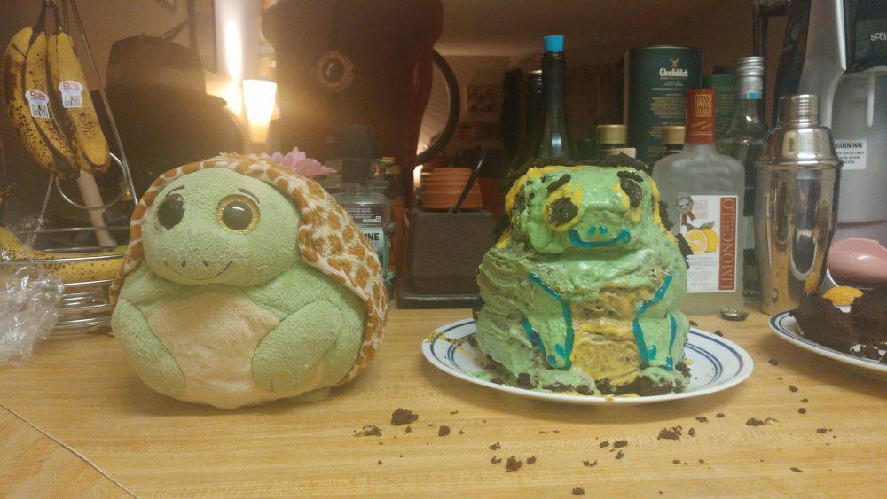 7 Kue Buatan Pacar yang Gak Sesuai Ekspektasi, Bentuknya Beda, nih