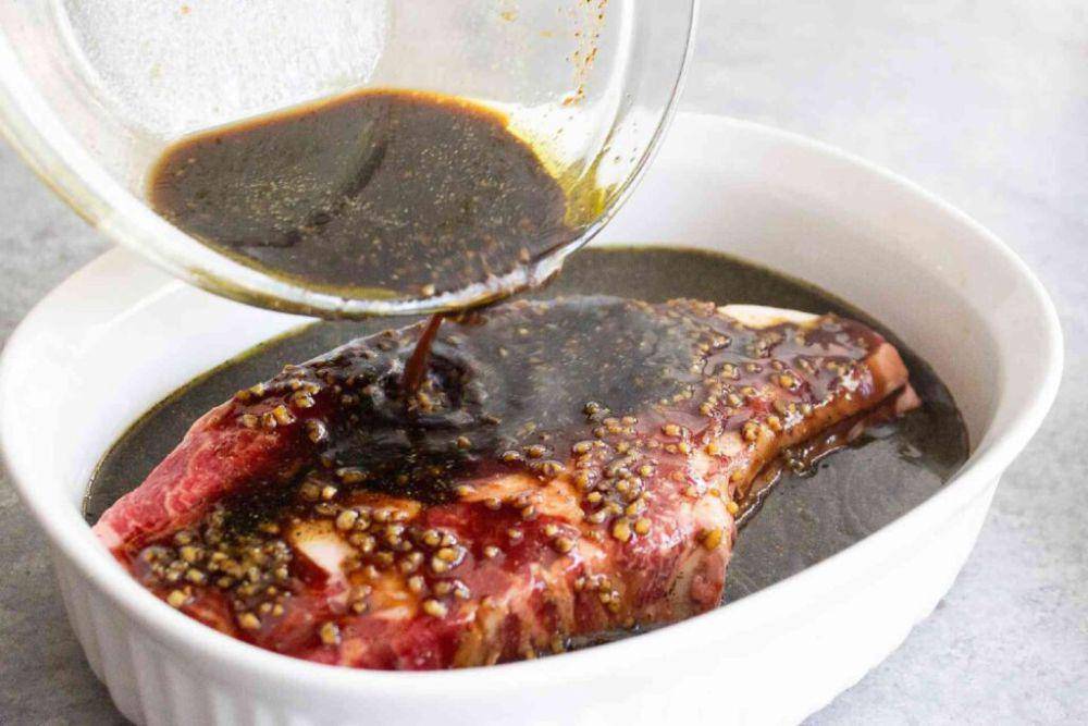 ilustrasi marinasi daging (pakistanihealthyrecipes.com)