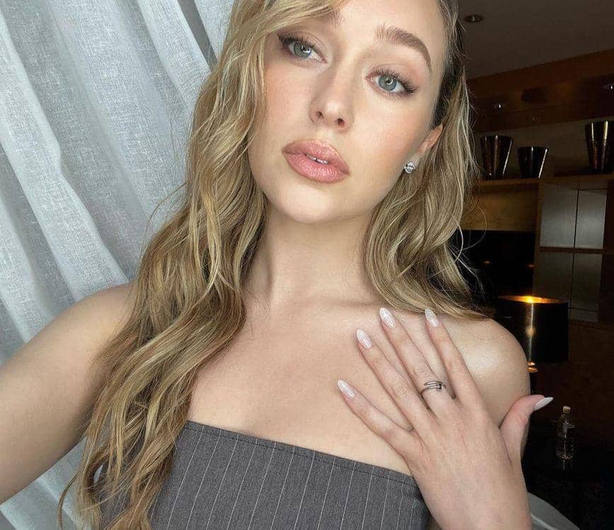 Alycia Debnam-Carey (instagram.com/alyciajasmin)
