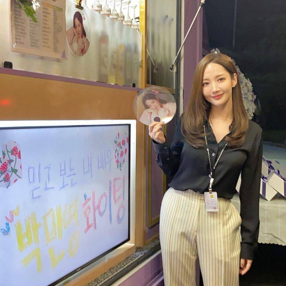 OOTD outfit office date (instagram.com/rachel_mypark)