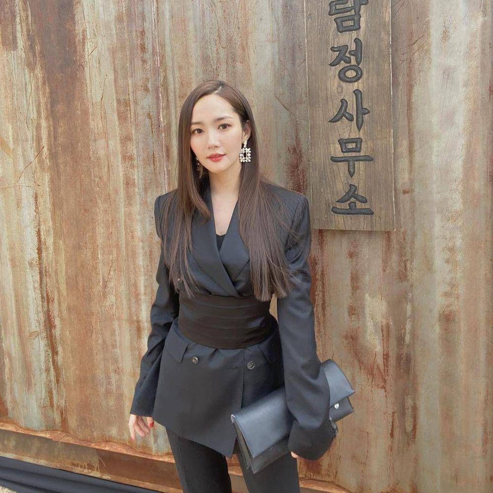OOTD outfit office date (instagram.com/rachel_mypark)