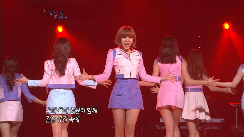 cuplikan penampilan Apink (youtube.com/TV-People)