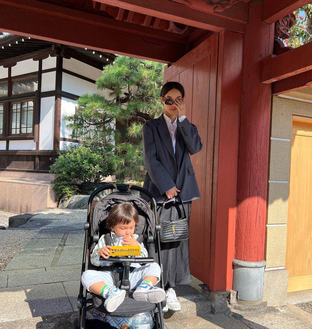 gaya Vanessa Lima dan Aizen de Araujo Iskandar (instagram.com/vanessaaiskandar)