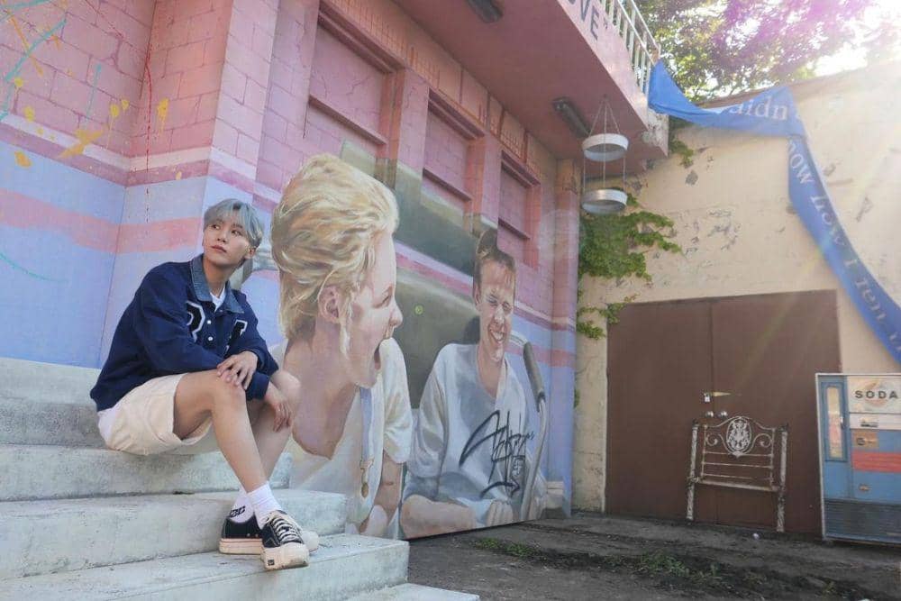 short pants ala Seungkwan SEVENTEEN (instagram.com/pledis_boos)