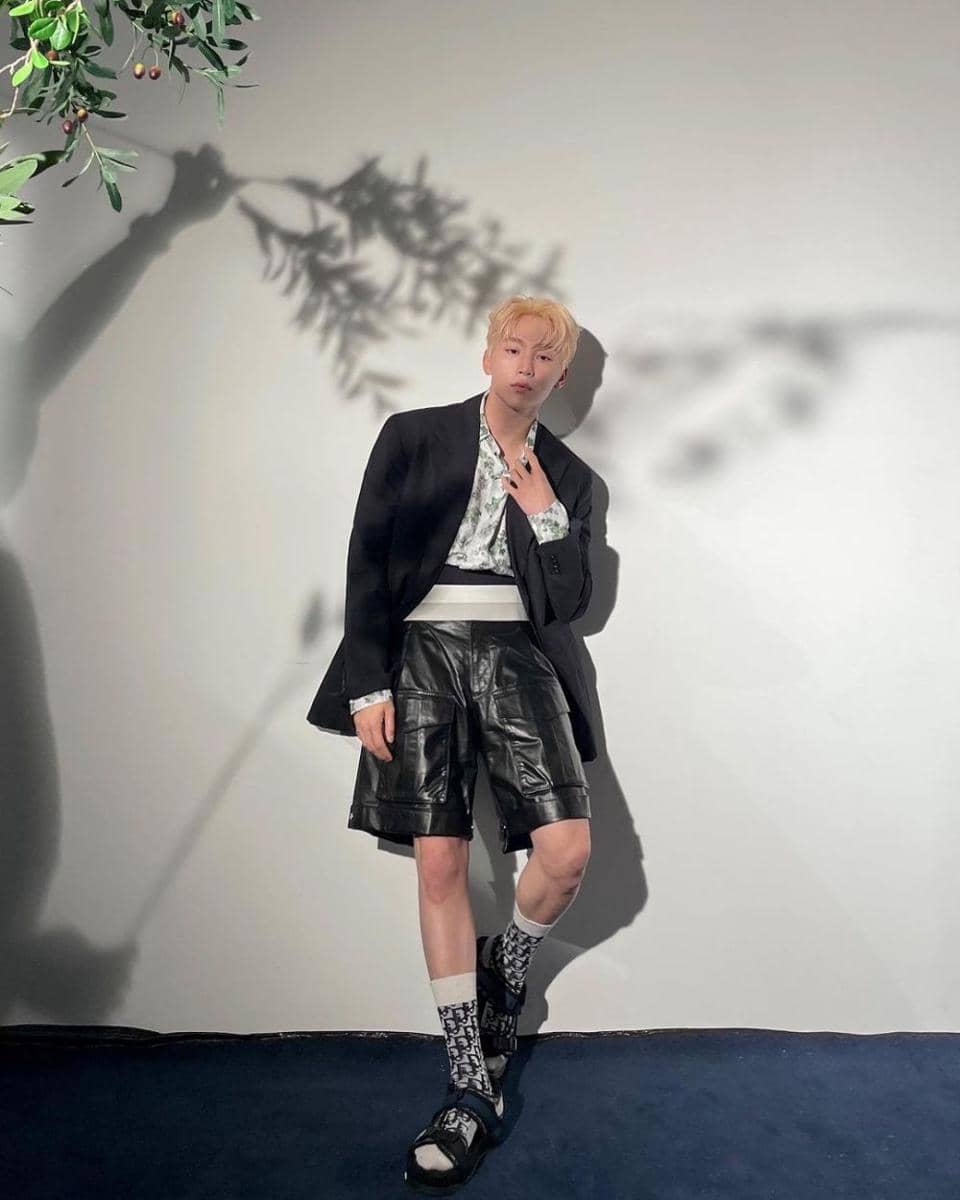 short pants ala Seungkwan SEVENTEEN (instagram.com/pledis_boos)