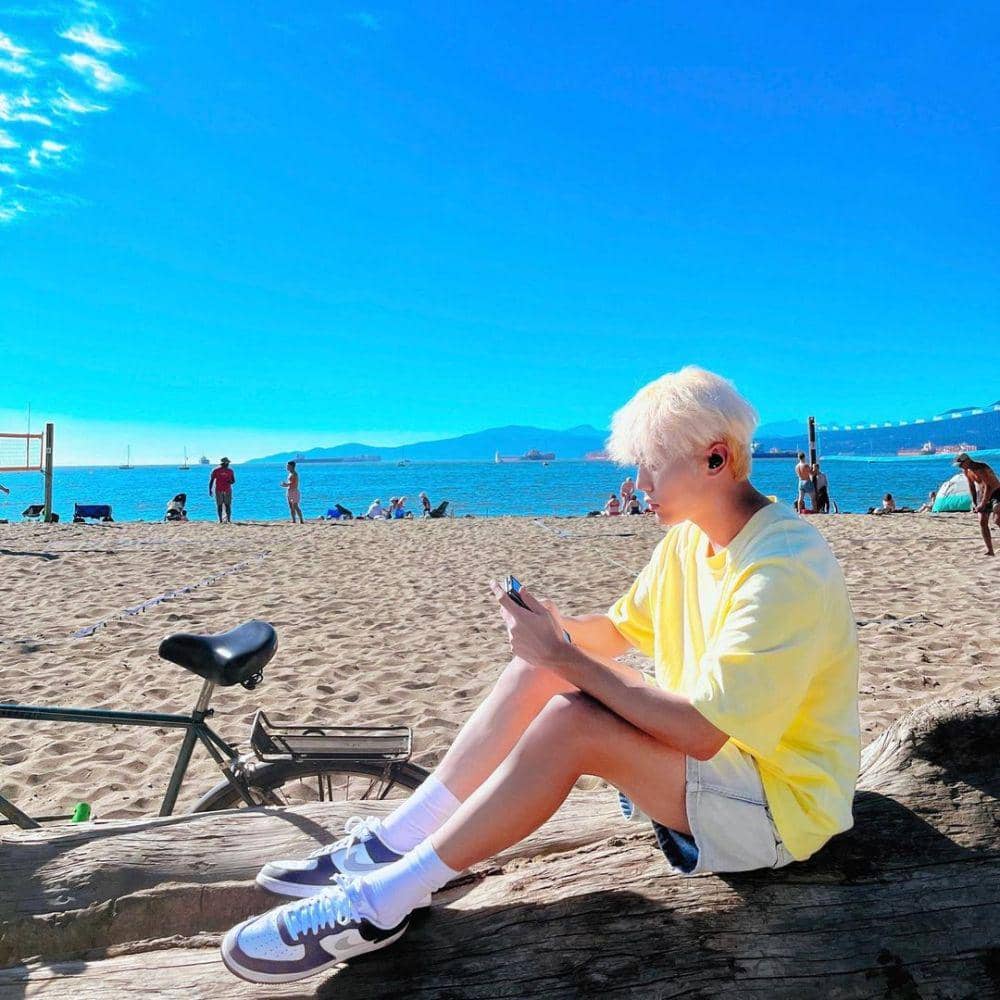 short pants ala Seungkwan SEVENTEEN (instagram.com/pledis_boos)