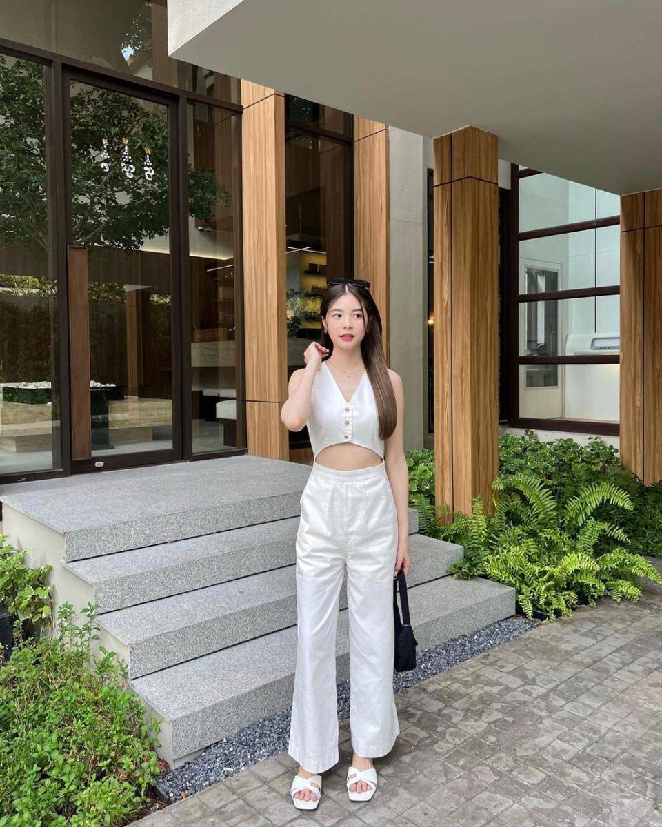 Ice Chawanya (instagram.com/iicechawan)