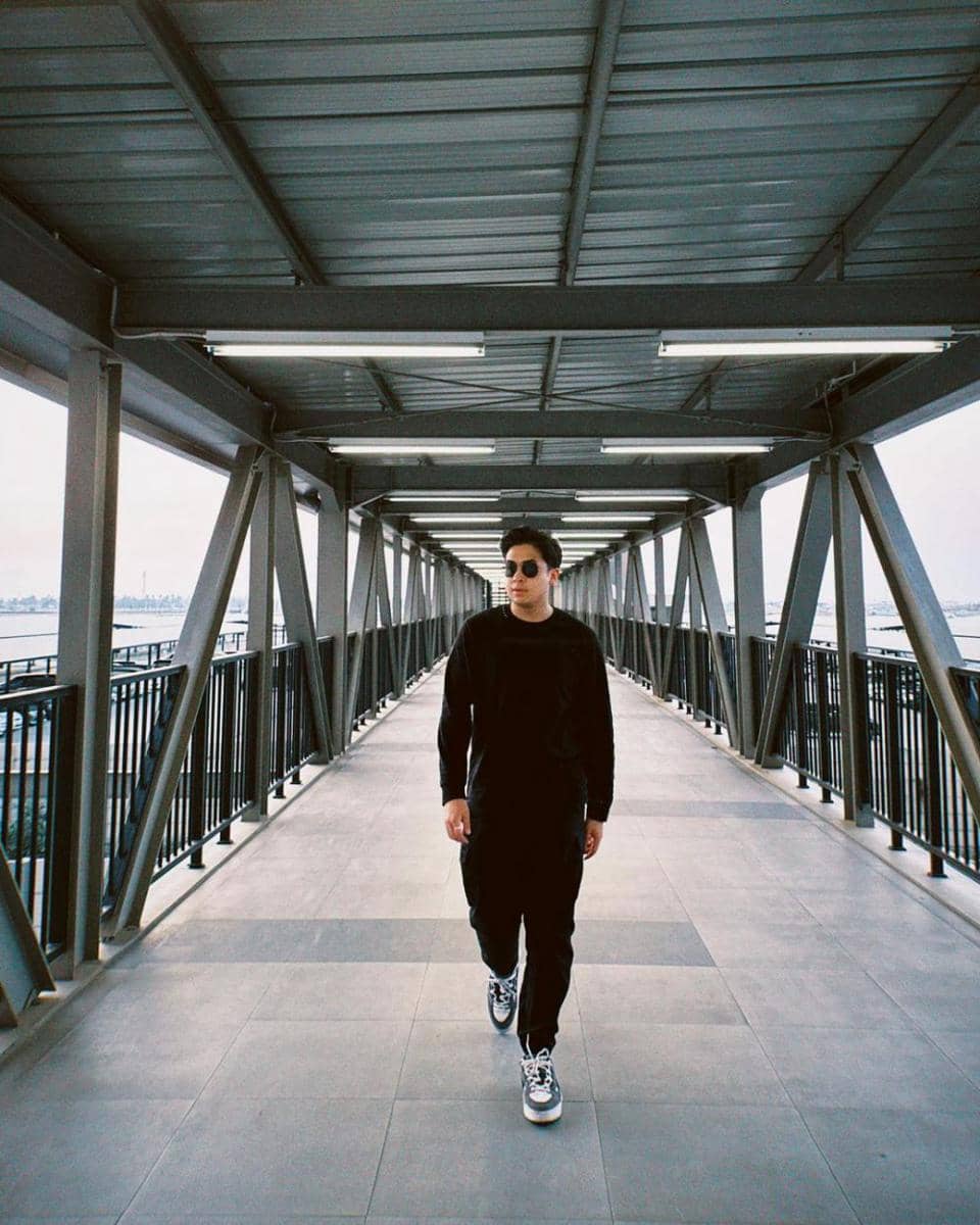 outfit monokrom Jerome Polin (instagram.com/jeromepolin/)