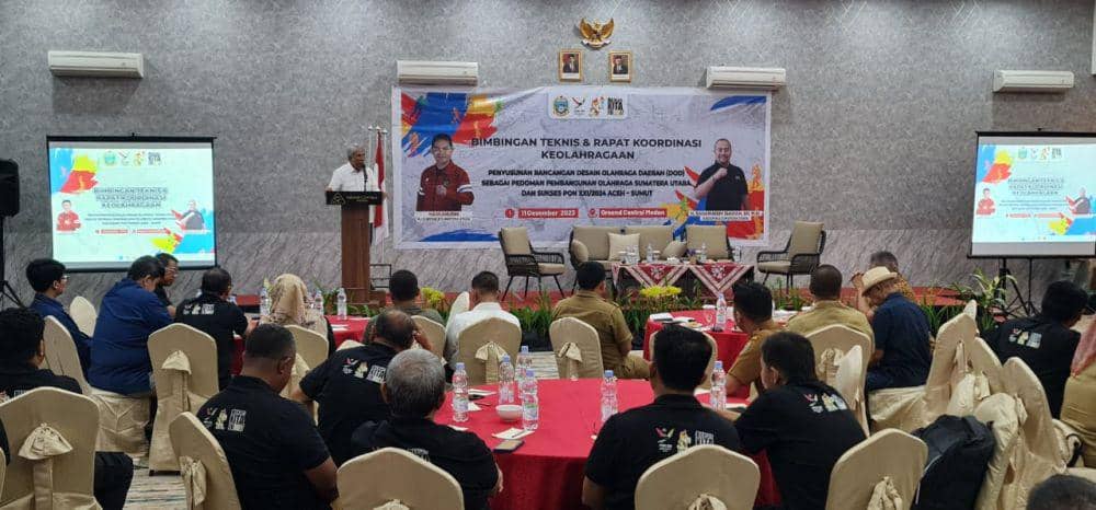 Ketua KONI Sumut John Ismadi Lubis berbicara soal Desain Olahraga Daerah Sumut (dok.SIWO PWI Sumut)