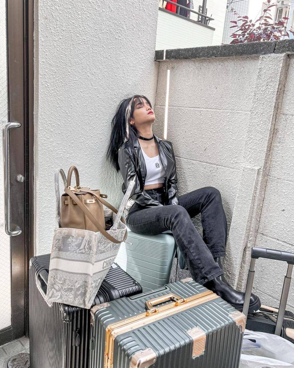 outfit liburan ala Fujianti Utami (instagram.com/fuji_an)