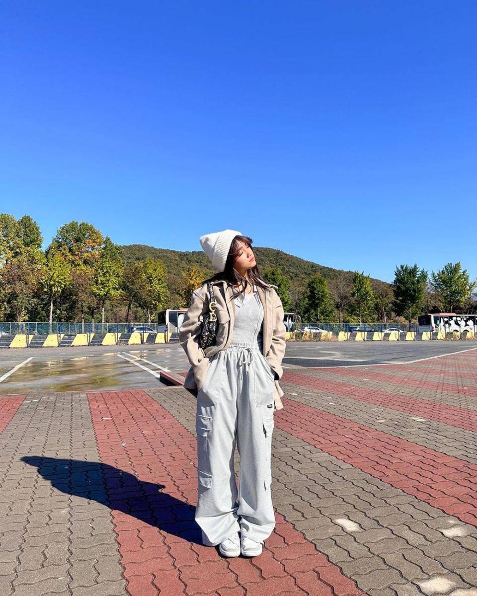 outfit liburan ala Fujianti Utami (instagram.com/fuji_an)