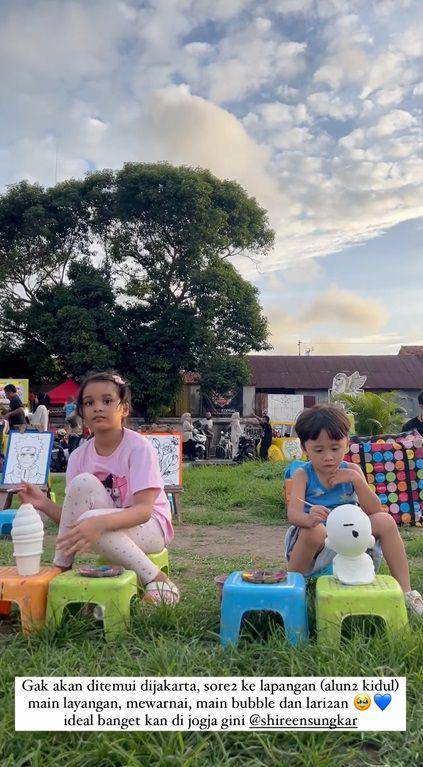 potret Zaskia Adya Mecca dan Shireen Sungkar quality time di Yogyakarta (instagram.com/zaskiadyamecca)