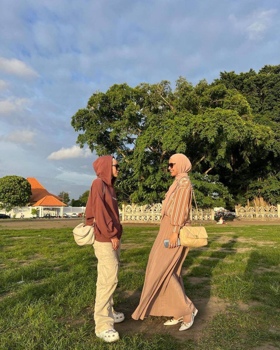 potret Zaskia Adya Mecca dan Shireen Sungkar quality time di Yogyakarta (instagram.com/zaskiadyamecca)