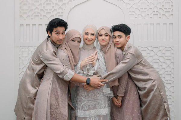 7 Potret Malam Bainai Adiba Khanza Sebelum Menikah, Baru Diekspos