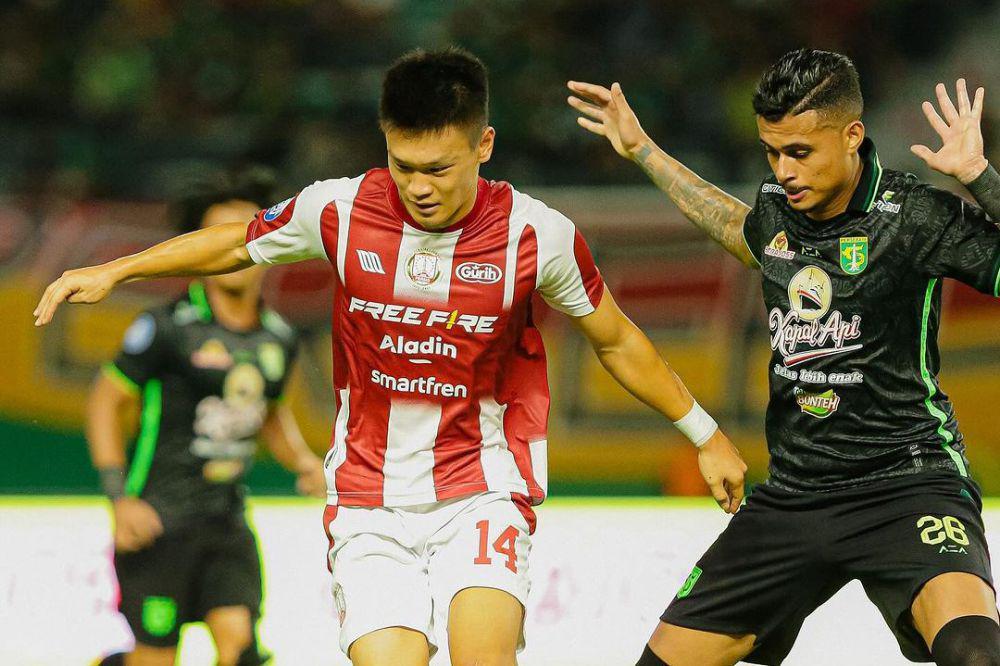 Persebaya dalam laga menghadapi Persis pada pekan ke-23 Liga 1 2023/2024. (instagram.com/persisofficial)