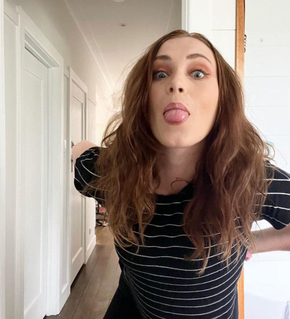 Eliza Taylor (instagram.com/elizajaneface)